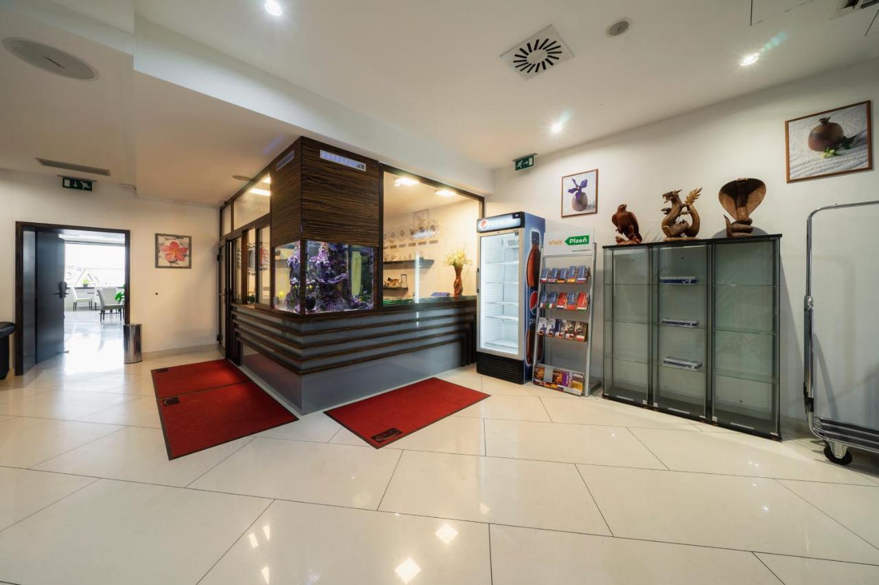 Hotel Astory Plzeň Extérieur photo
