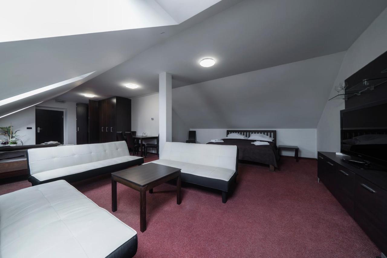 Hotel Astory Plzeň Extérieur photo