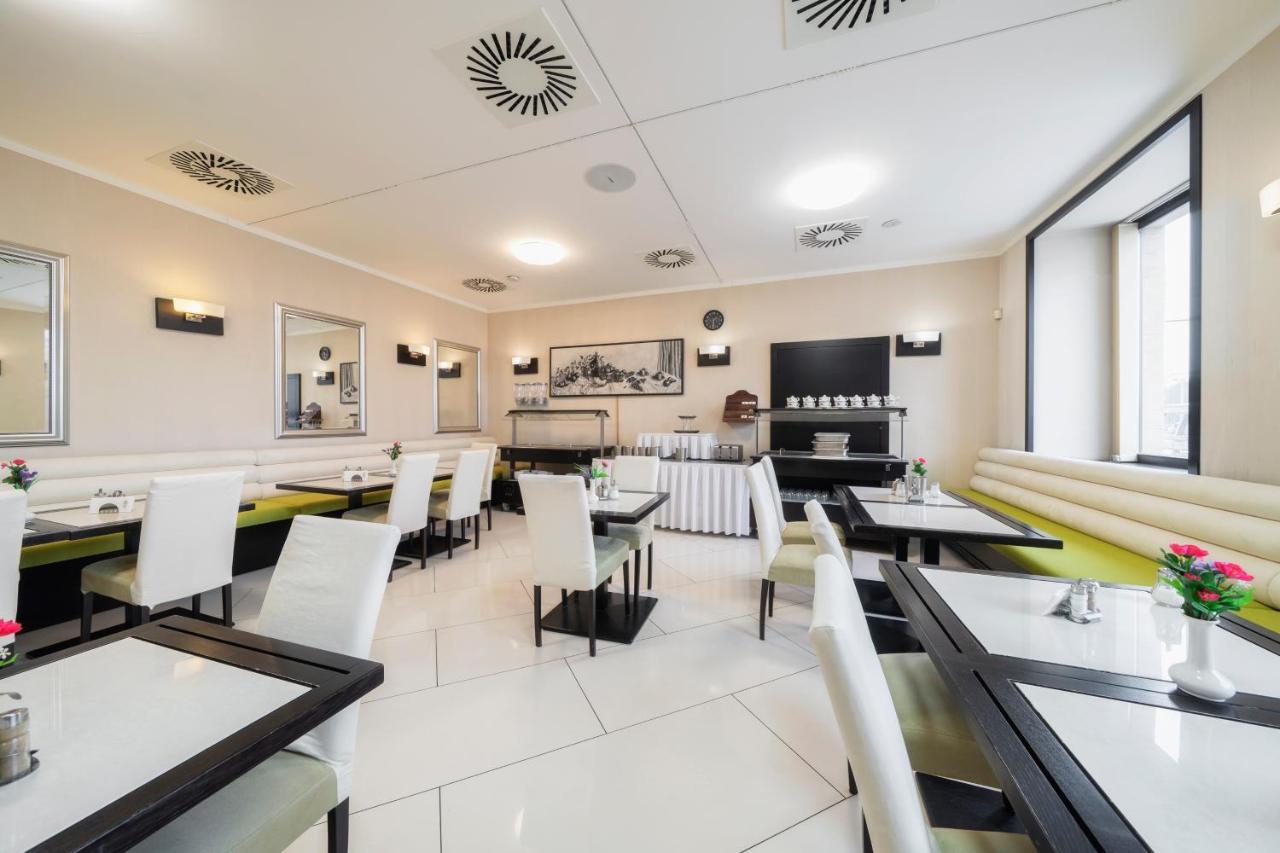 Hotel Astory Plzeň Extérieur photo