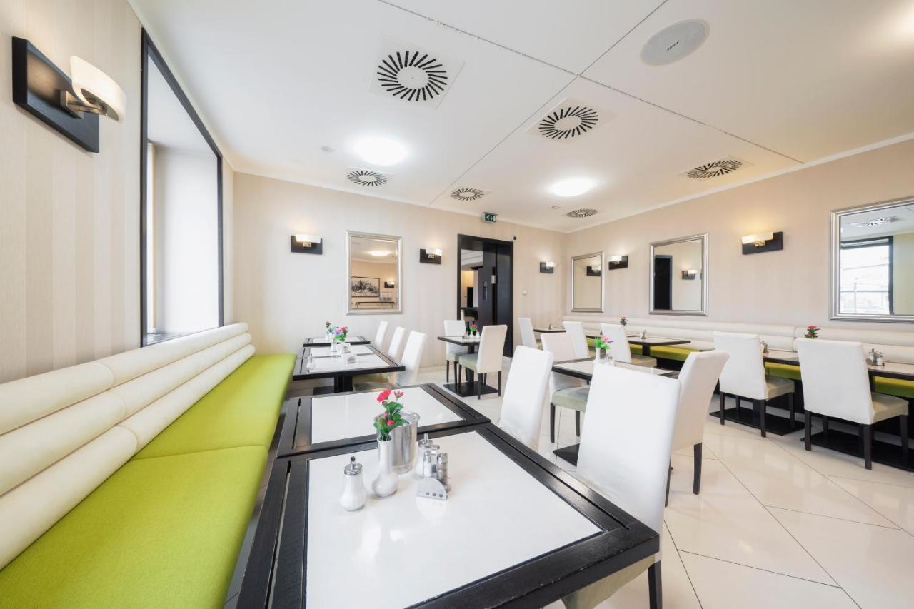 Hotel Astory Plzeň Extérieur photo