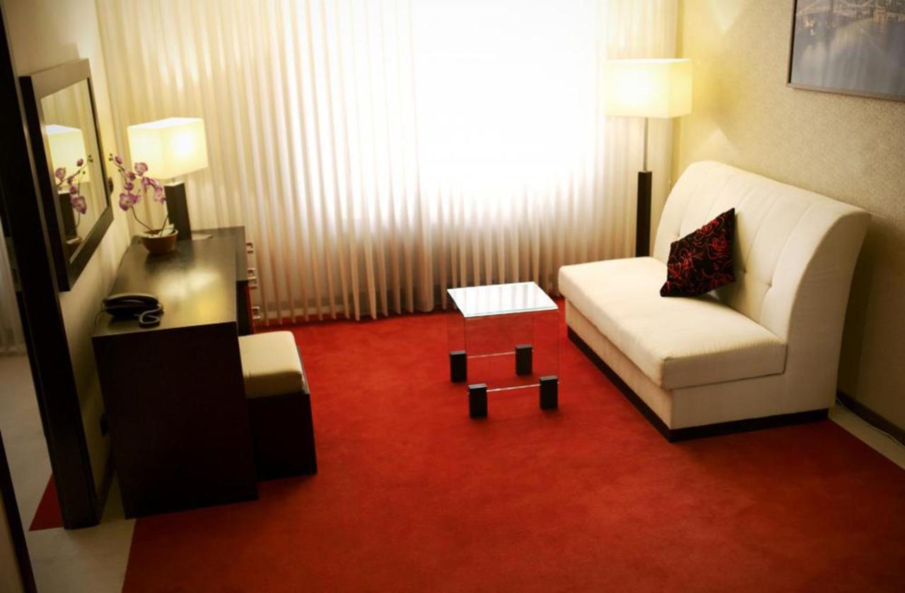 Hotel Astory Plzeň Extérieur photo