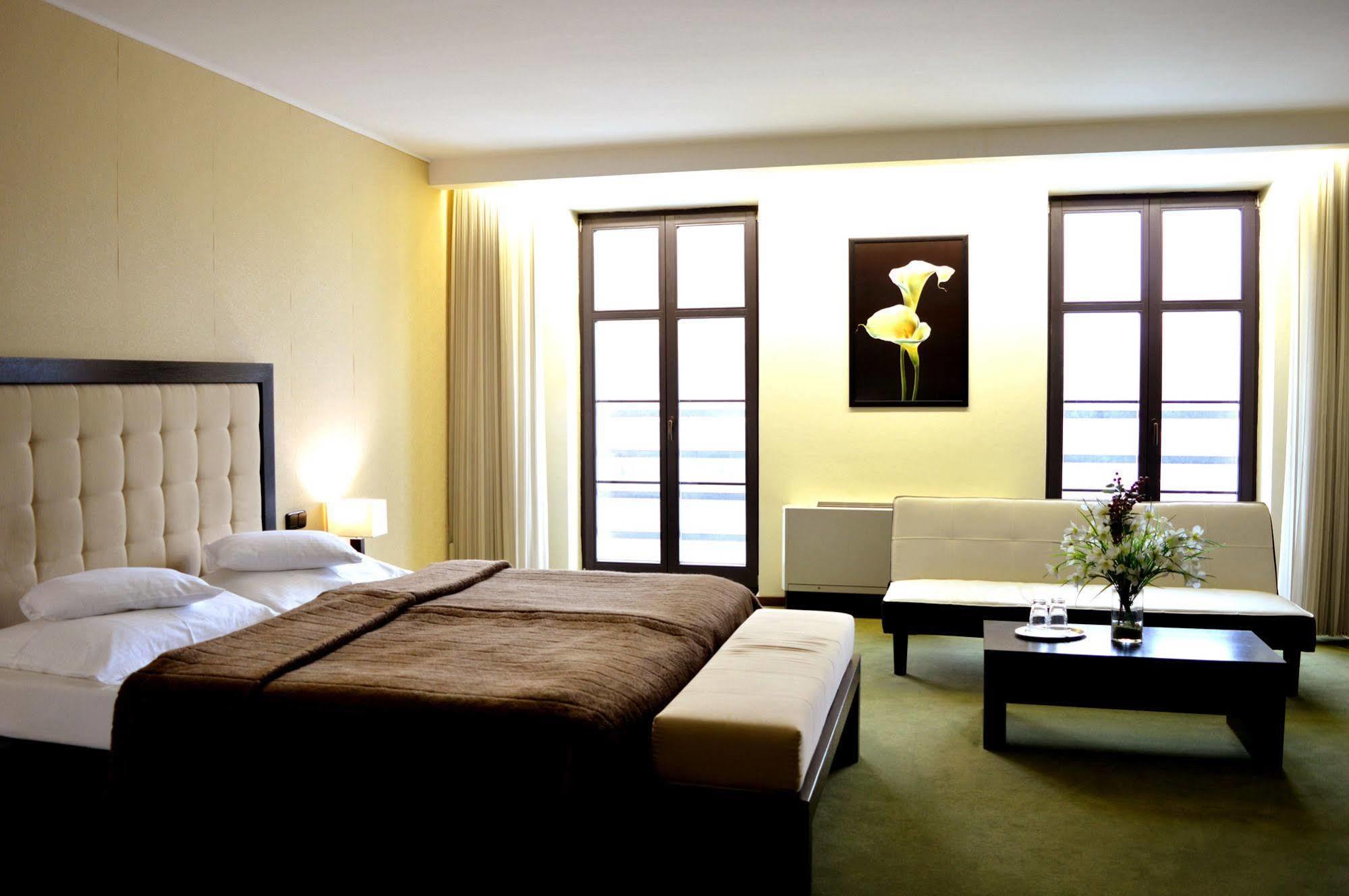 Hotel Astory Plzeň Extérieur photo