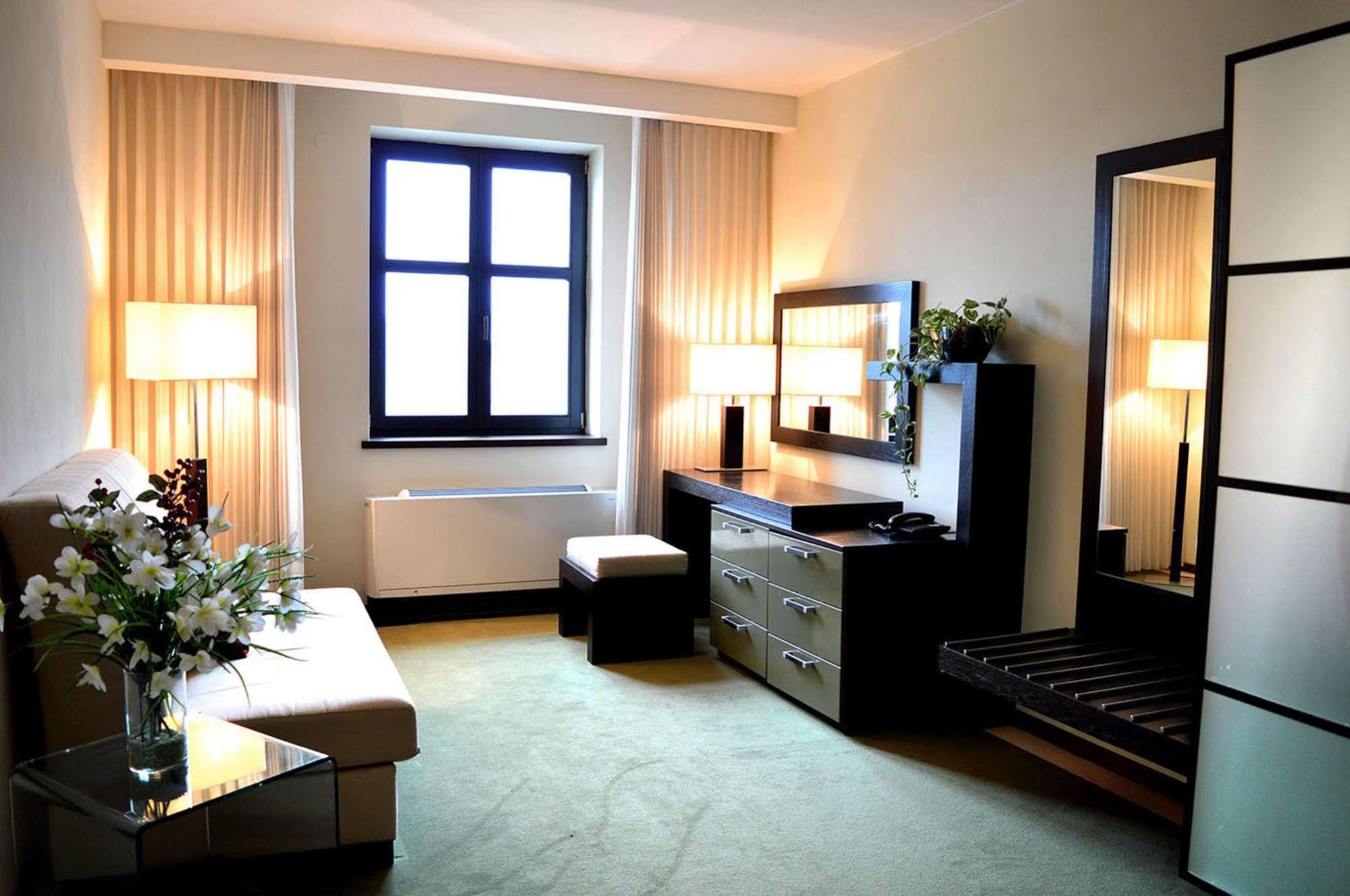 Hotel Astory Plzeň Extérieur photo